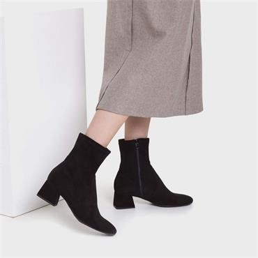 Wonders Anan Low Block Heel Stretch Boot - Black Suede